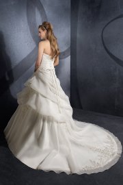 Court Train Floral Chiffon Ivory Wedding Gown