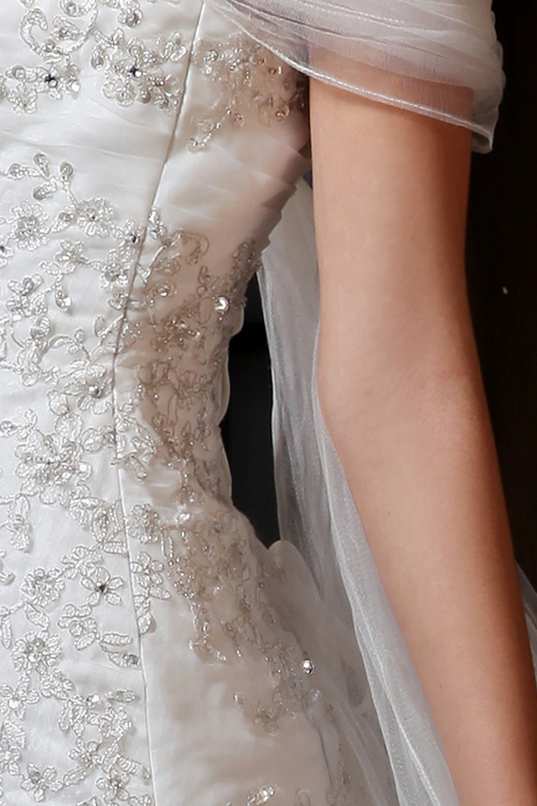 Super Elegant Off Shoulder Mermaid Wedding Gown - Click Image to Close