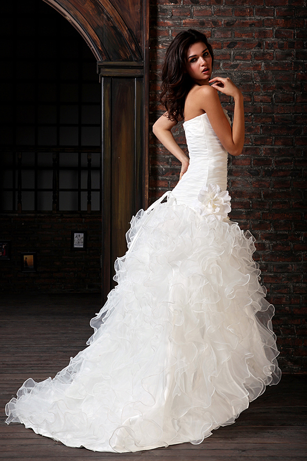 Royal Strapless Ruffled Mermaid Wedding Gown with Brush Train - Click Image to Close