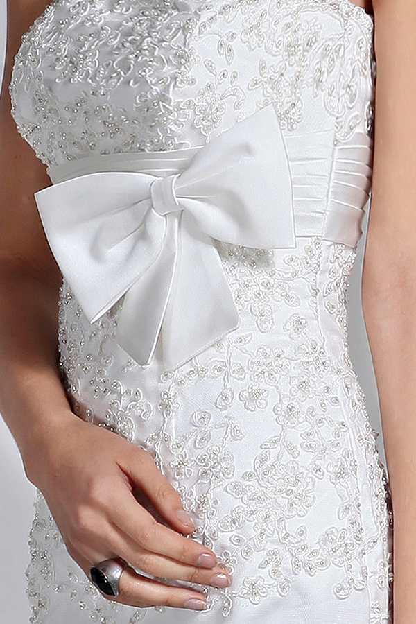 Enchanting Traditonal Strapless Wedding Dress - Click Image to Close