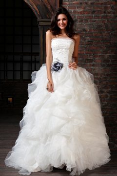Floor Length Organza Princess Wedding Gown with Mini Train