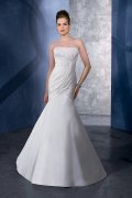 Brush Train Mermaid White Wedding Gown