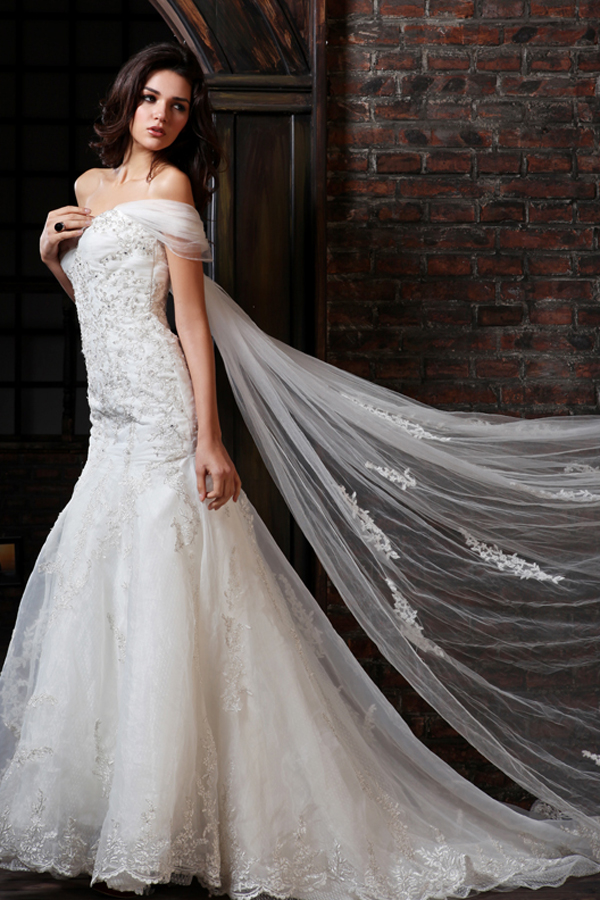Super Elegant Off Shoulder Mermaid Wedding Gown - Click Image to Close