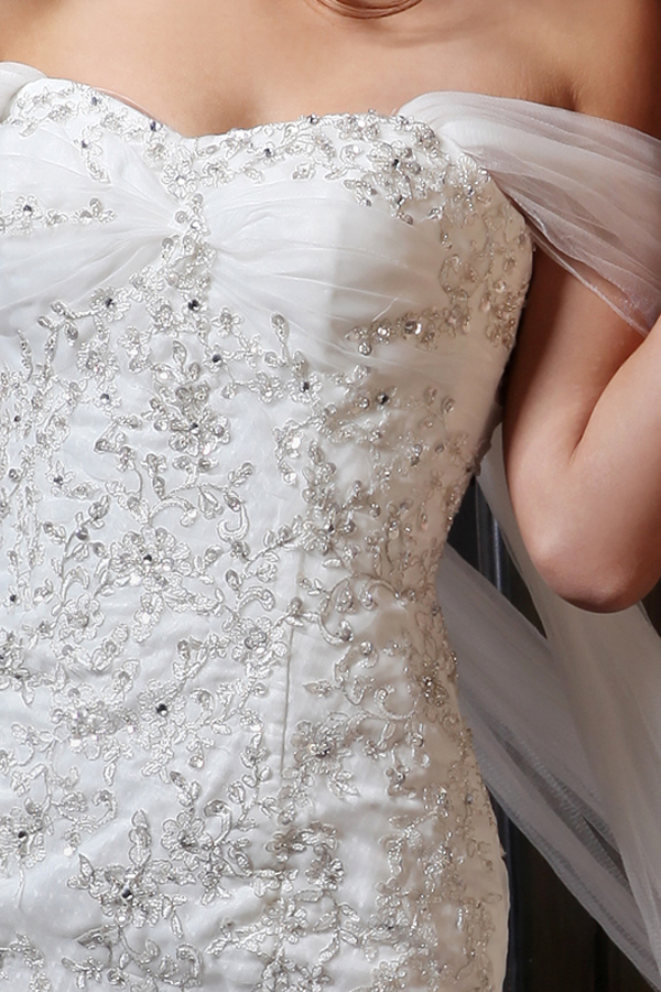 Super Elegant Off Shoulder Mermaid Wedding Gown - Click Image to Close